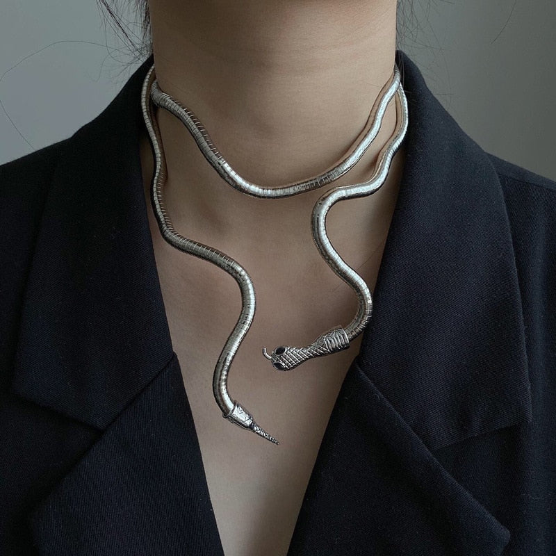 Bilandi Abstract Snake Necklace