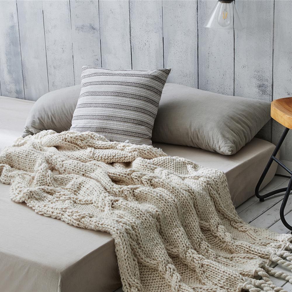 REGINA Chunky Knit Blanket Beige Soft Tassel