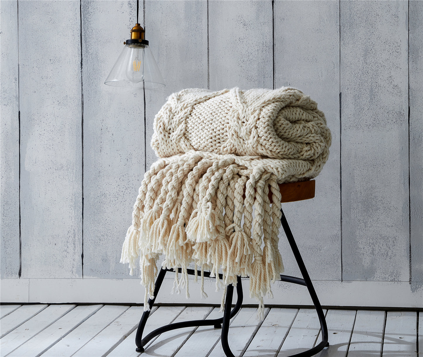 REGINA Chunky Knit Blanket Beige Soft Tassel